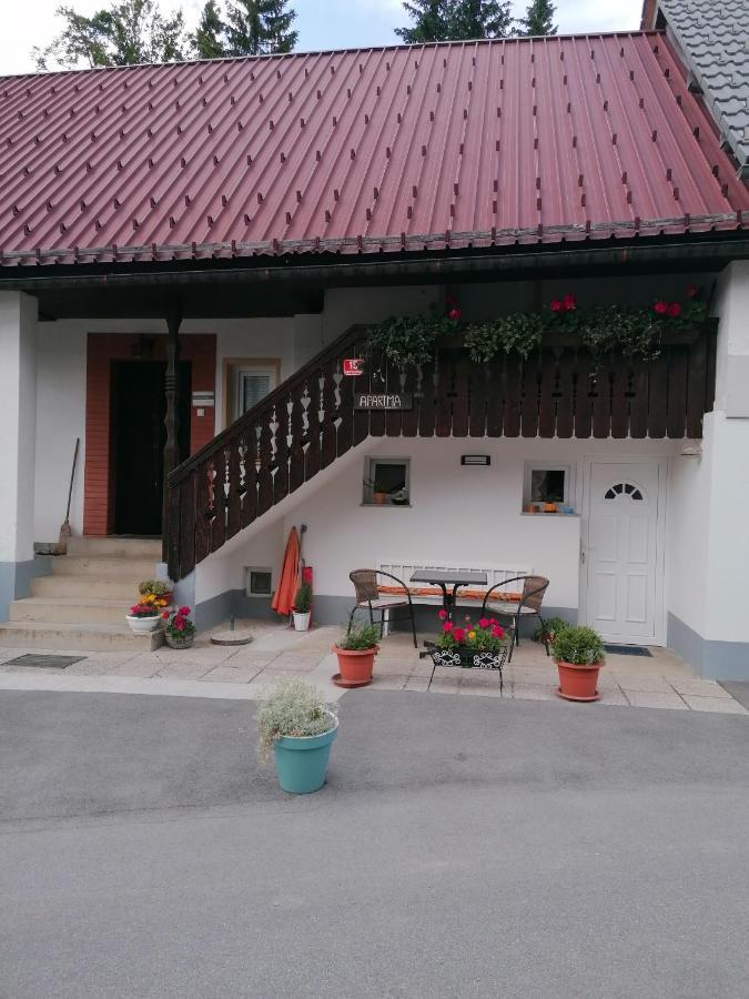 Apartmaji Korosec Na Koprivniku Lägenhet Koprivnik v Bohinju Exteriör bild